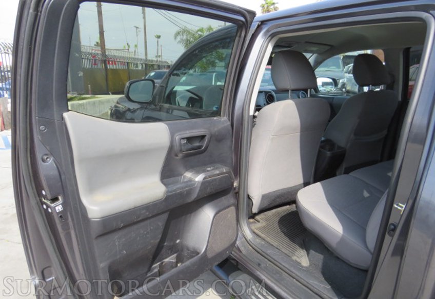 2020 Toyota Tacoma - Image 31