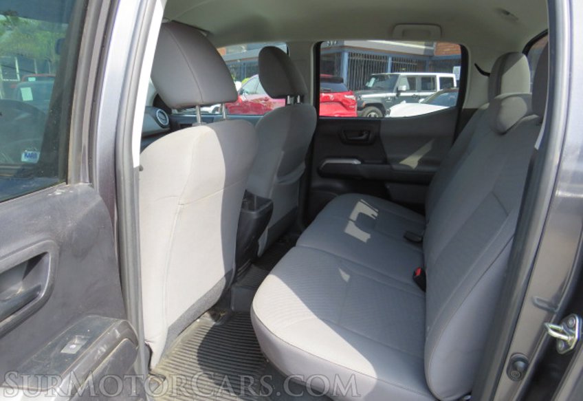 2020 Toyota Tacoma - Image 28