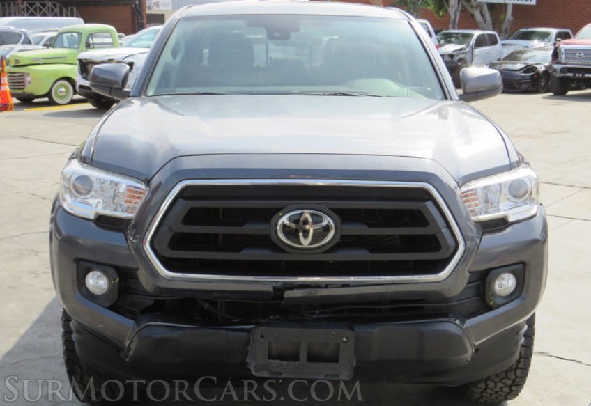 2020 Toyota Tacoma - Image 11