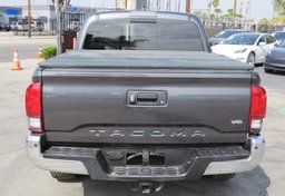 2020 Toyota Tacoma - Image 12