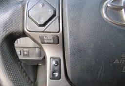 2020 Toyota Tacoma - Image 34