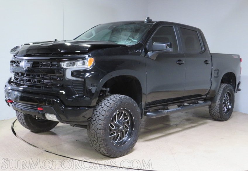 2023 Chevrolet Silverado 1500 - Image 3