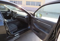 2022 Nissan Altima - Image 20