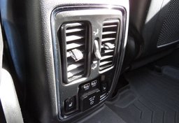 2015 Jeep Grand Cherokee - Image 49