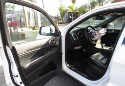 2015 Jeep Grand Cherokee - Image 23