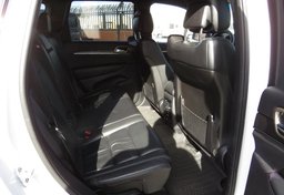 2015 Jeep Grand Cherokee - Image 34