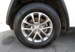 2015 Jeep Grand Cherokee - Image 17