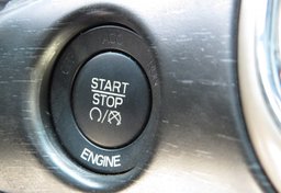 2015 Jeep Grand Cherokee - Image 38