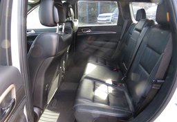 2015 Jeep Grand Cherokee - Image 31