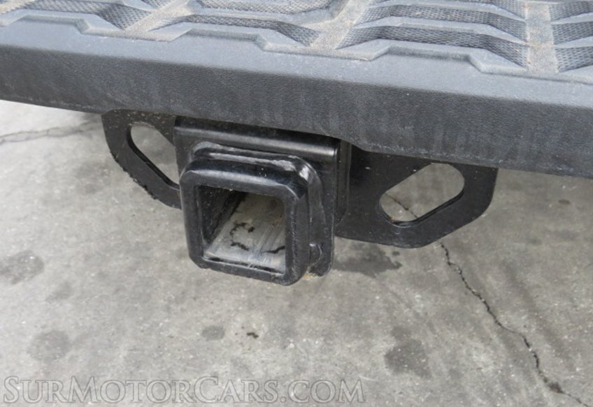 2020 Toyota Tacoma - Image 17