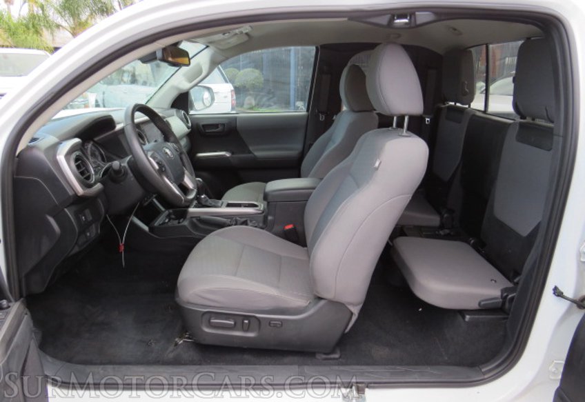 2020 Toyota Tacoma - Image 22