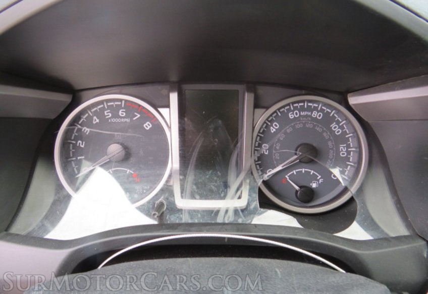 2020 Toyota Tacoma - Image 31