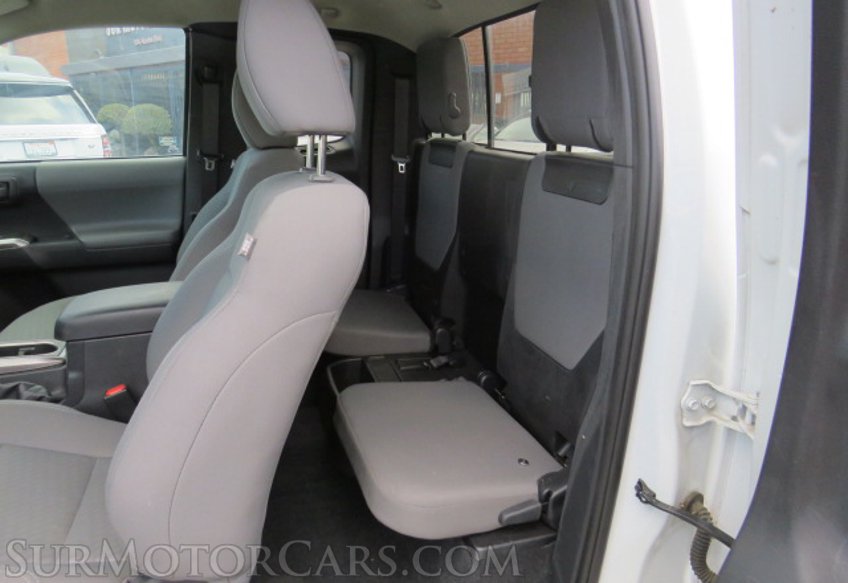 2020 Toyota Tacoma - Image 28