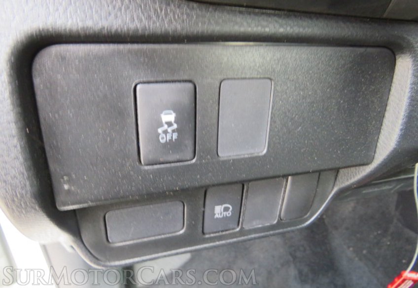 2020 Toyota Tacoma - Image 38