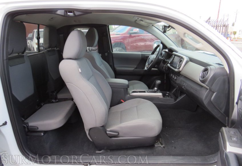 2020 Toyota Tacoma - Image 23