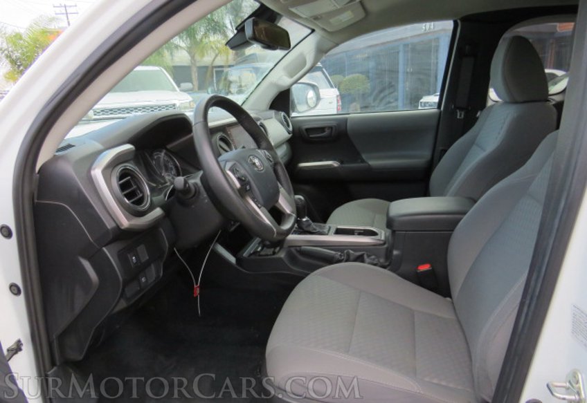 2020 Toyota Tacoma - Image 24