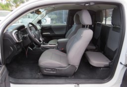 2020 Toyota Tacoma - Image 22