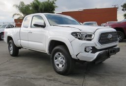 2020 Toyota Tacoma - Image 3