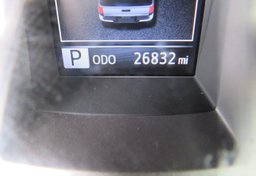 2020 Toyota Tacoma - Image 30