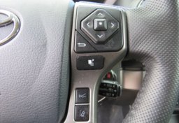 2020 Toyota Tacoma - Image 41