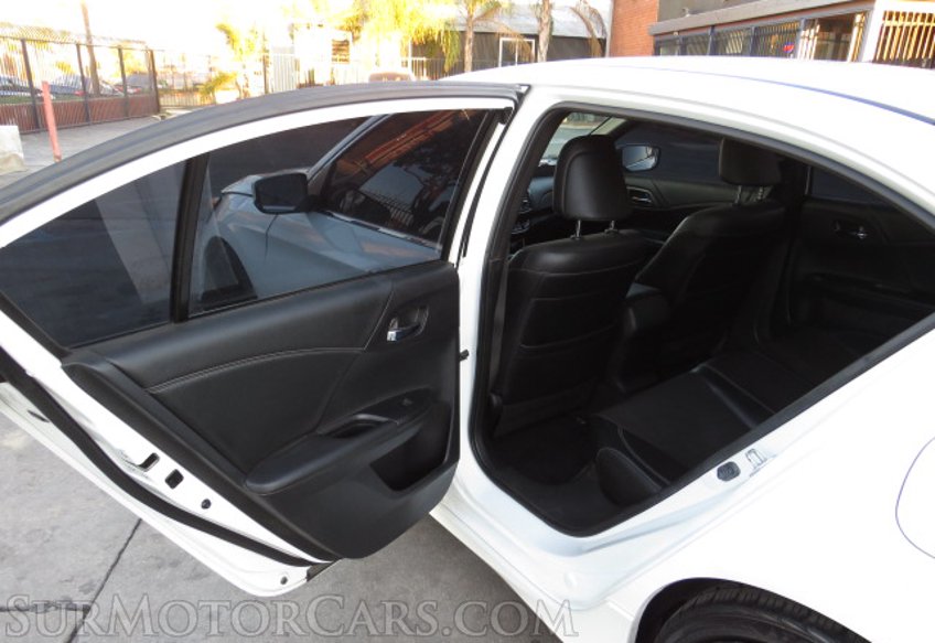 2017 Honda Accord Sedan - Image 25