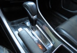 2017 Honda Accord Sedan - Image 37