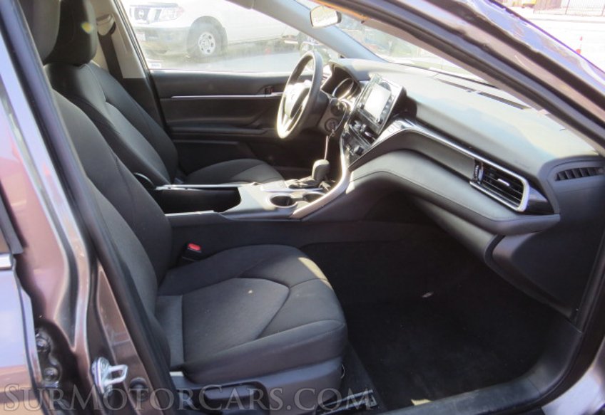 2022 Toyota Camry - Image 25