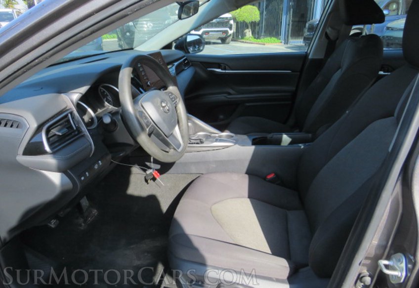 2022 Toyota Camry - Image 22