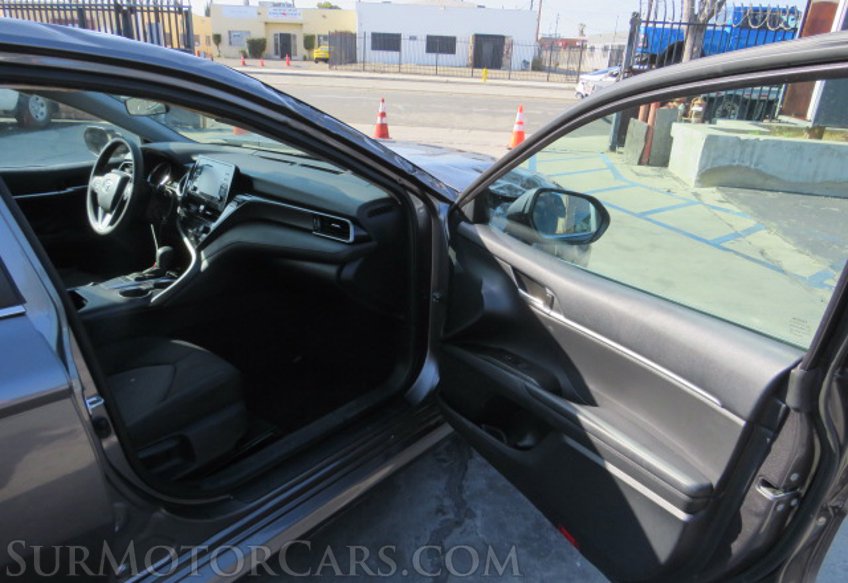 2022 Toyota Camry - Image 19