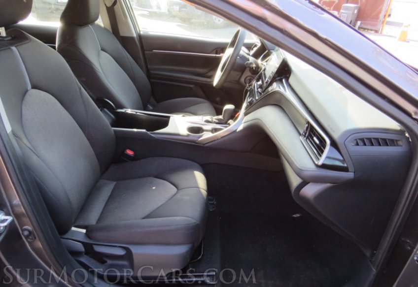 2022 Toyota Camry - Image 23