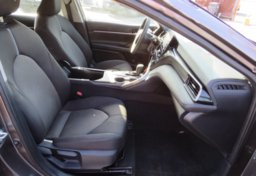 2022 Toyota Camry - Image 23