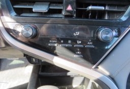 2022 Toyota Camry - Image 34