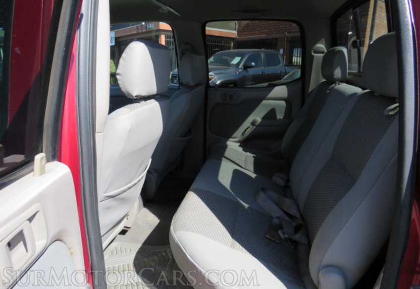 2004 Toyota Tacoma - Image 29