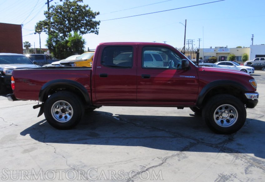 2004 Toyota Tacoma - Image 11