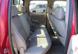 2004 Toyota Tacoma - Image 28