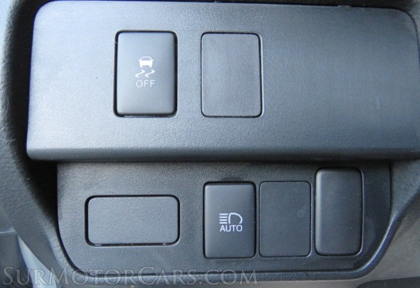 2022 Toyota Tacoma - Image 38