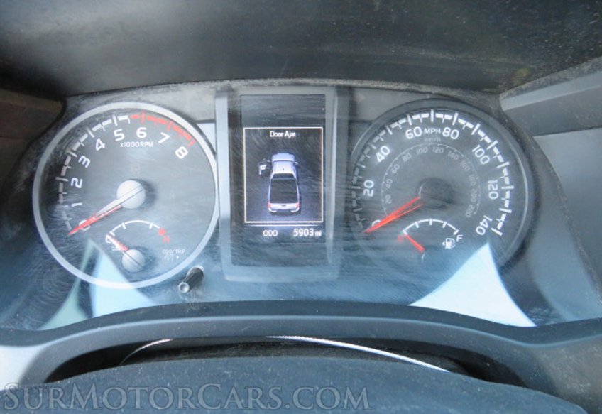 2022 Toyota Tacoma - Image 32