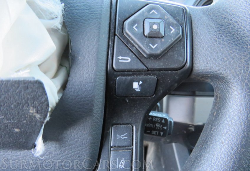 2022 Toyota Tacoma - Image 29