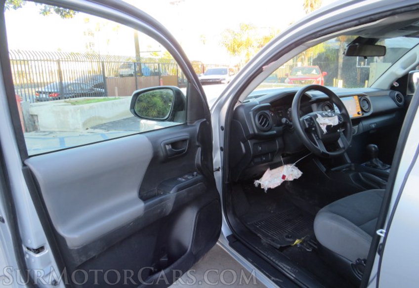 2022 Toyota Tacoma - Image 18