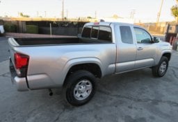 2022 Toyota Tacoma - Image 8