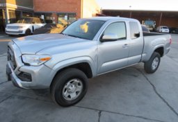 2022 Toyota Tacoma - Image 2