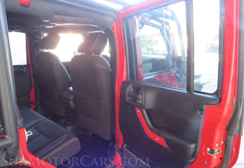 2014 Jeep Wrangler Unlimited - Image 21