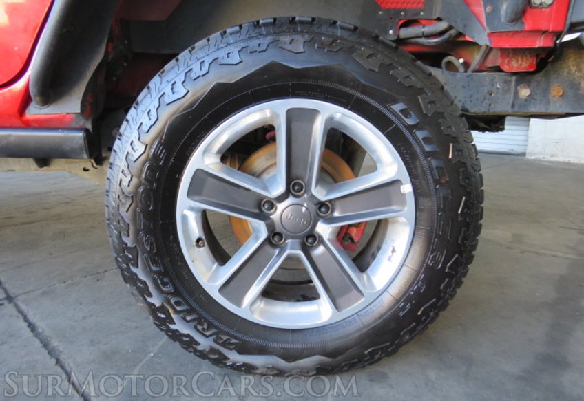 2014 Jeep Wrangler Unlimited - Image 16