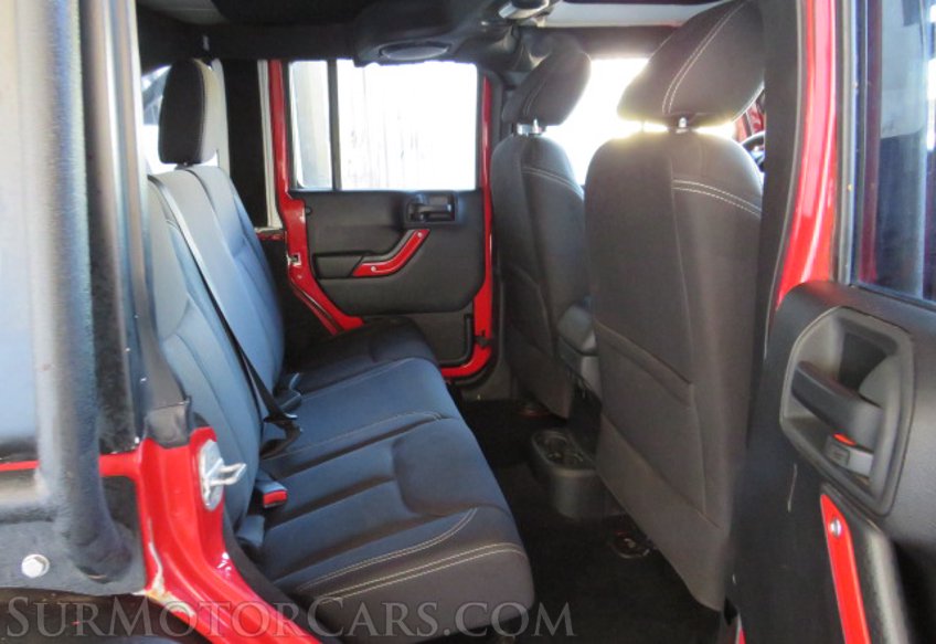 2014 Jeep Wrangler Unlimited - Image 27