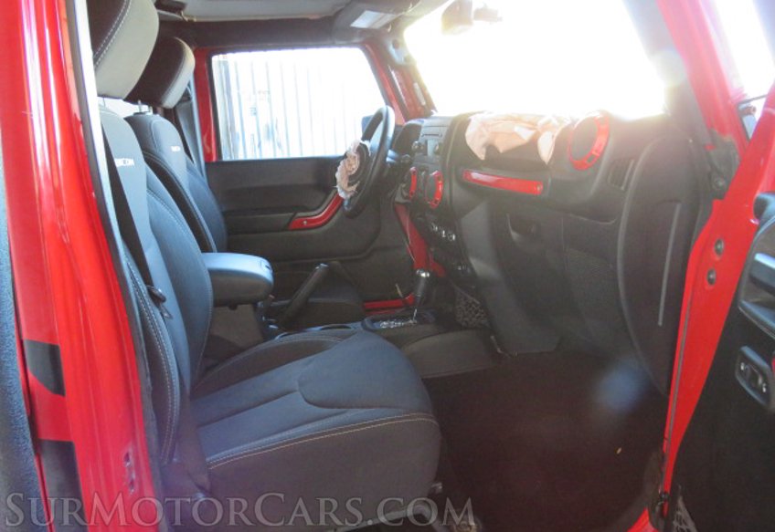 2014 Jeep Wrangler Unlimited - Image 23