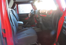 2014 Jeep Wrangler Unlimited - Image 23