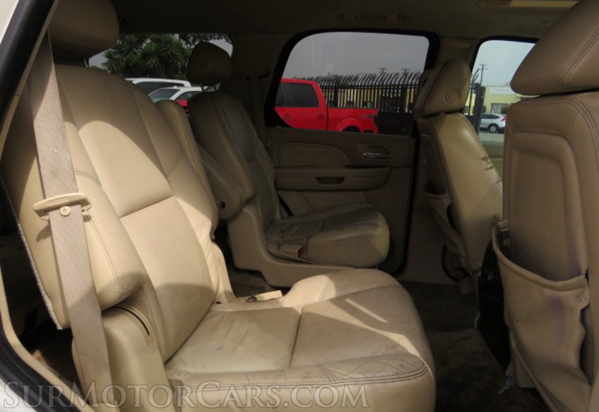 2007 Cadillac Escalade - Image 34