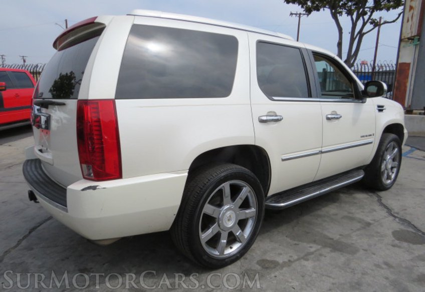 2007 Cadillac Escalade - Image 6