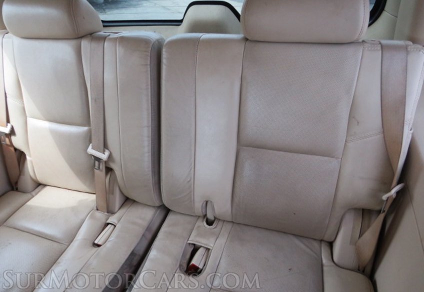 2007 Cadillac Escalade - Image 32