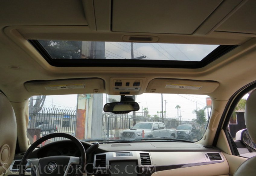 2007 Cadillac Escalade - Image 38